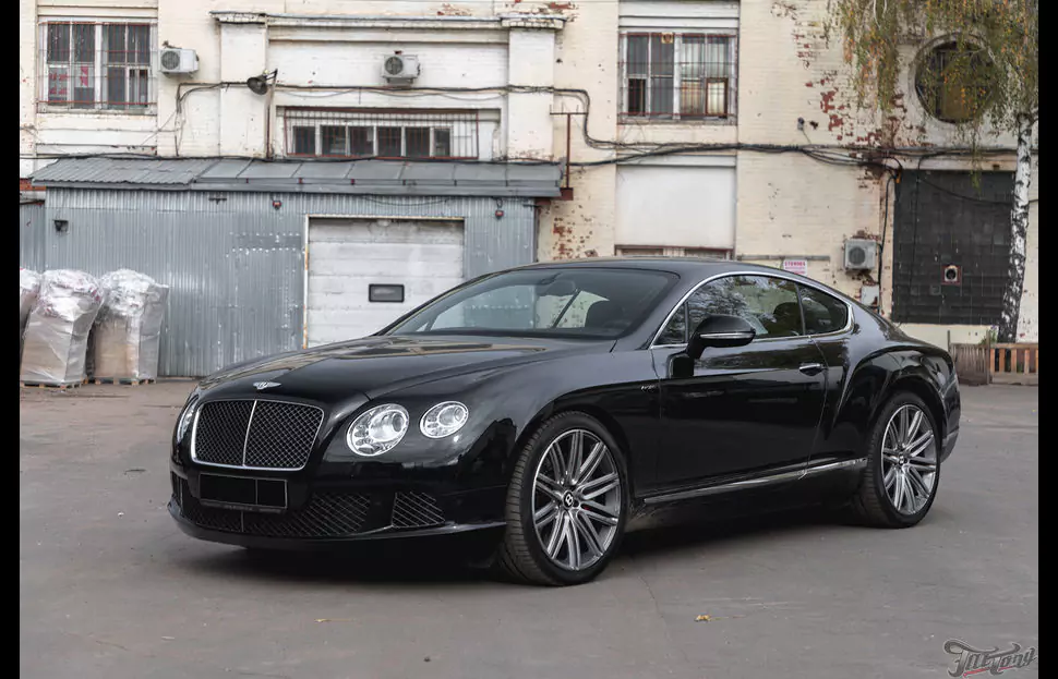 Bentley Continental GT. Оклейка в satin black, покрытие кузова кварцем, химчистка салона и ламинация деталей карбоном!