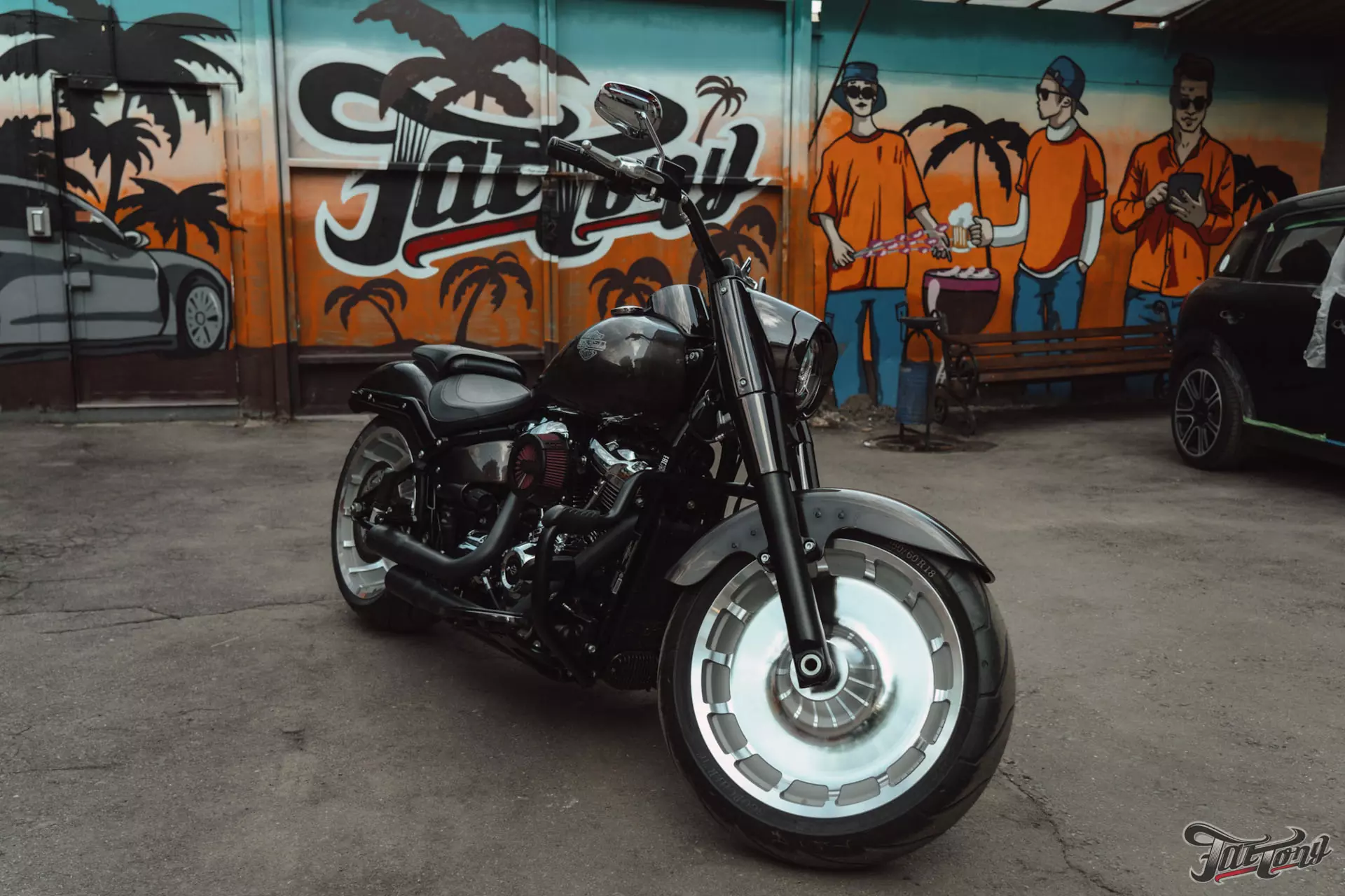 Harley-Davidson Fat Boy. Эксклюзивный окрас, технология брашед, тонированный  лак