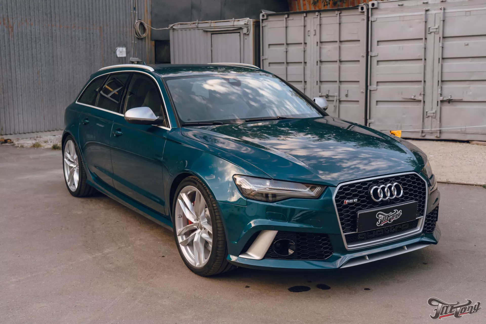 Audi RS 6. Перекрасили кузов и окрасили суппорта!