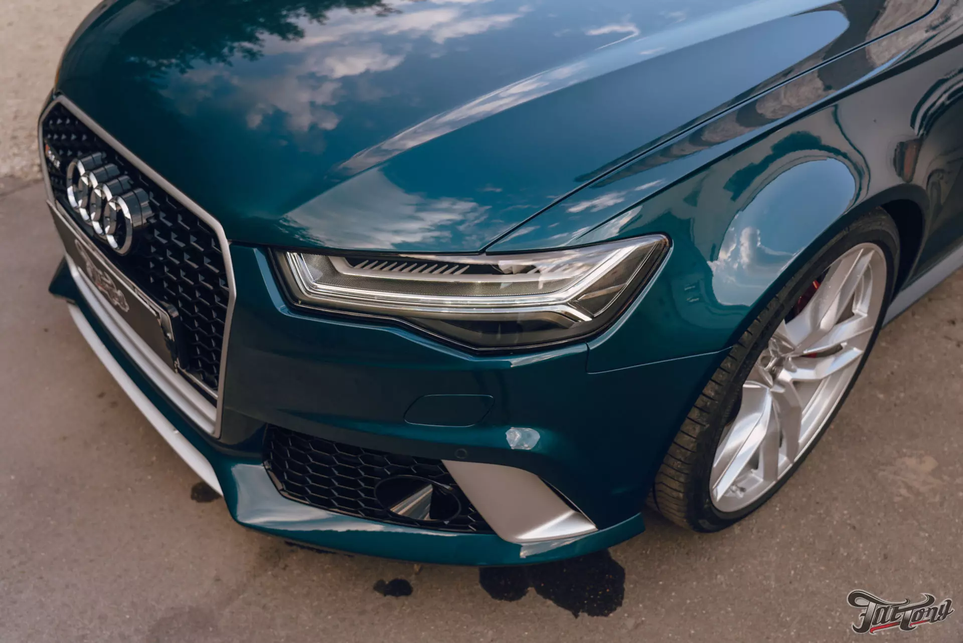 Audi RS 6. Перекрасили кузов и окрасили суппорта!