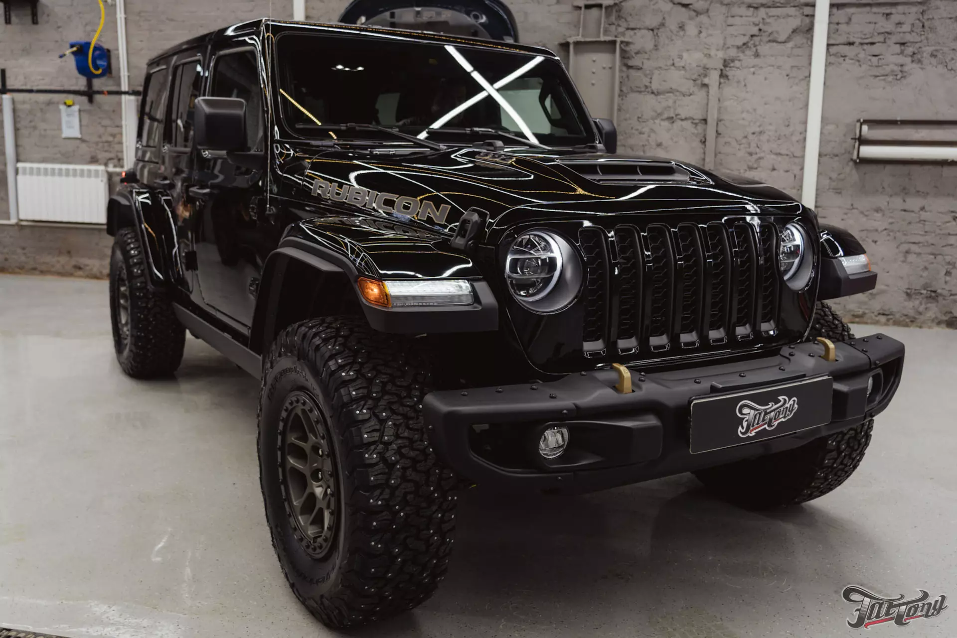 Делаем топовую акустическую систему на Jeep Wrangler Rubicon V8 6,4L. Часть  4. Ангельские глазки (Halo