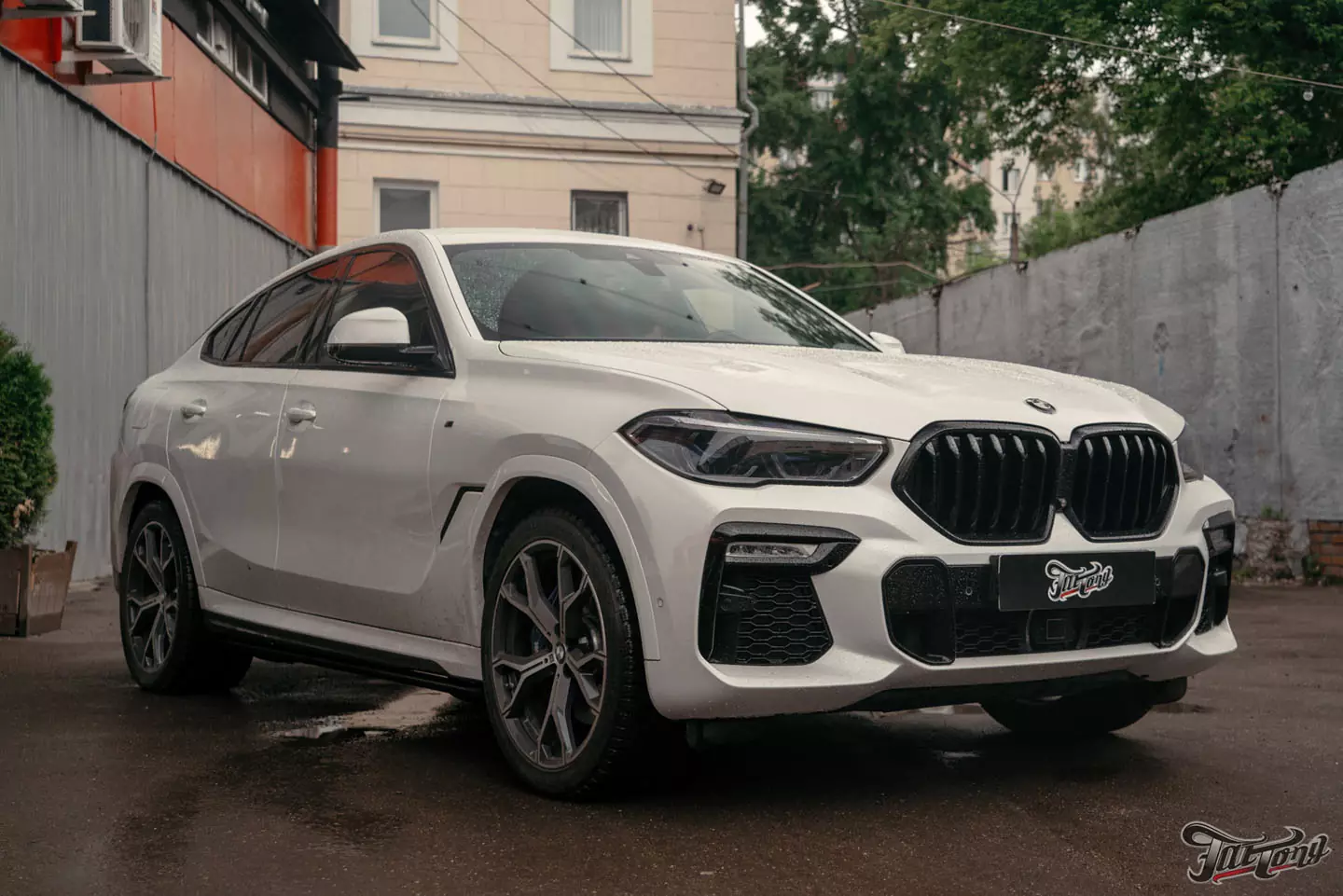 Ламинация карбоном руля и ручки КПП на BMW X6