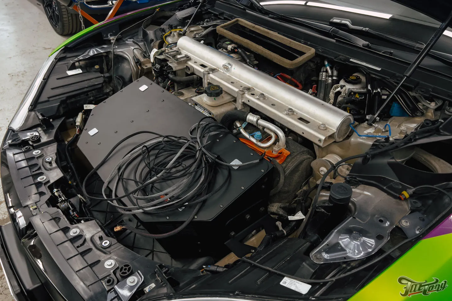 Установили систему активного выхлопа Engine Vox на Tesla Model S Plaid ...