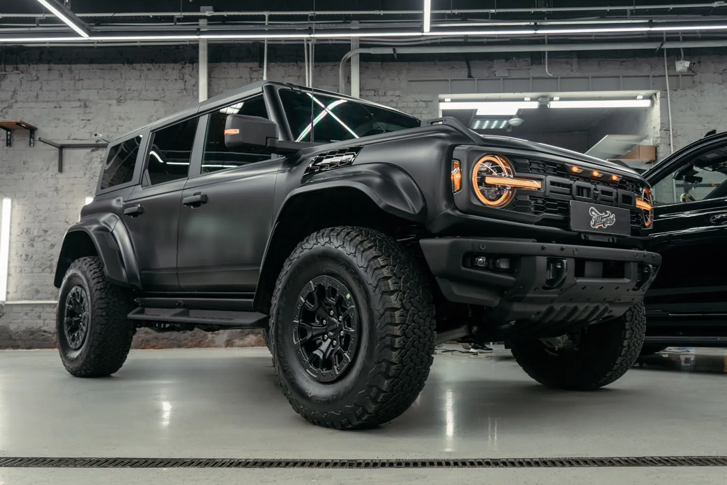 Обзор нового Ford Bronco Raptor и оклейка его в матовый полиуретан