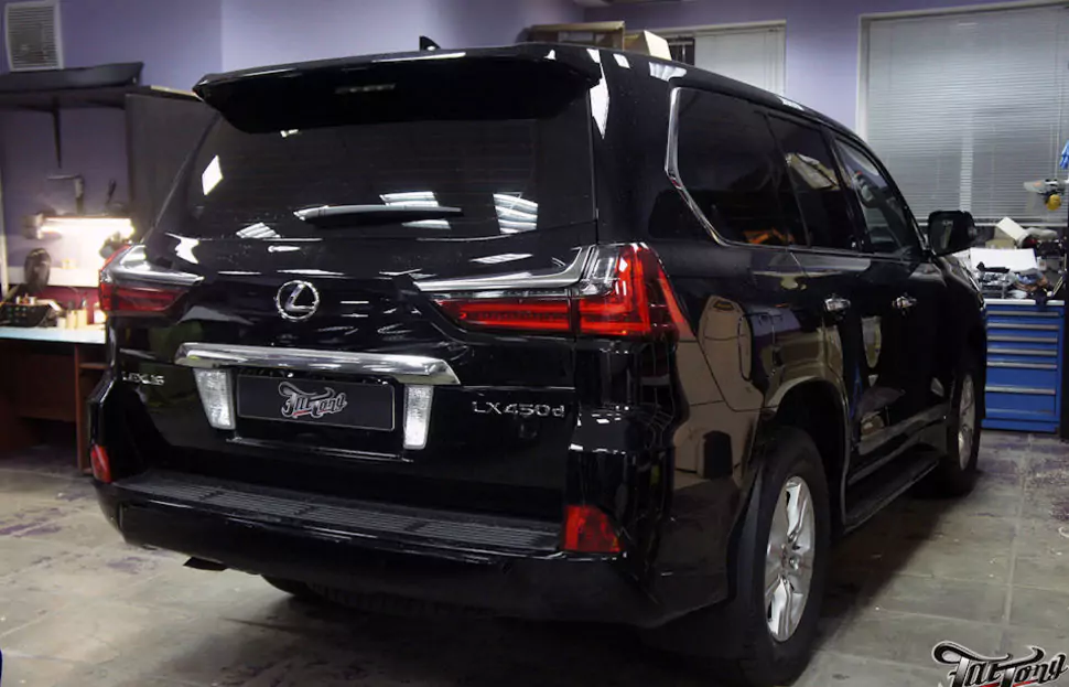 Lexus LX450d. Шумоизоляция дверей (акустическая подготовка).