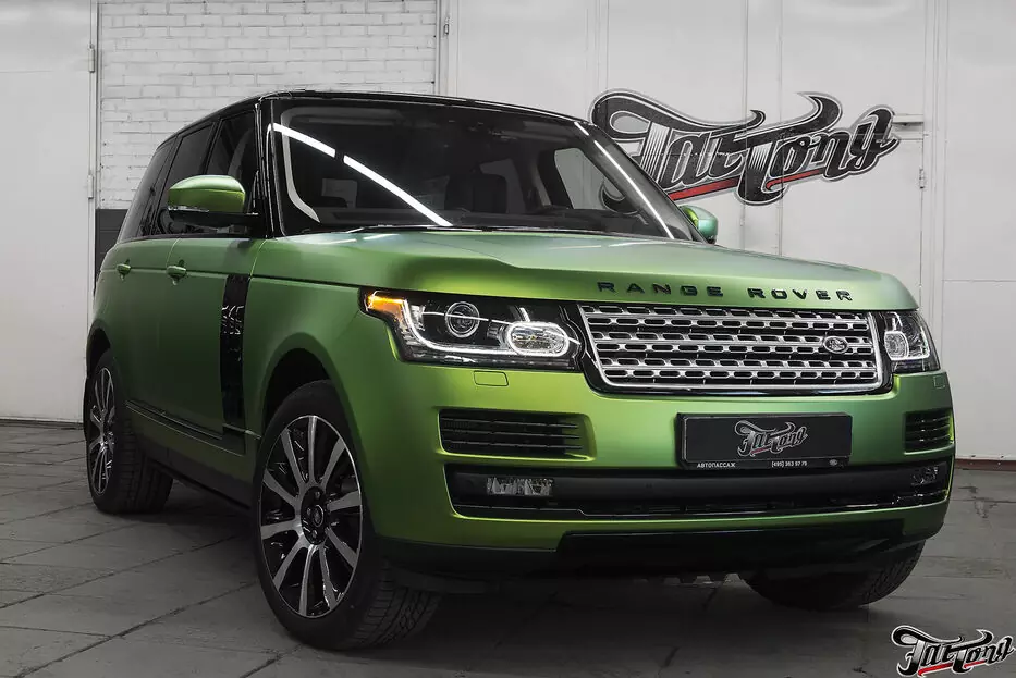 Range Rover Vogue. Оклейка кузова в зеленый матовый металик.