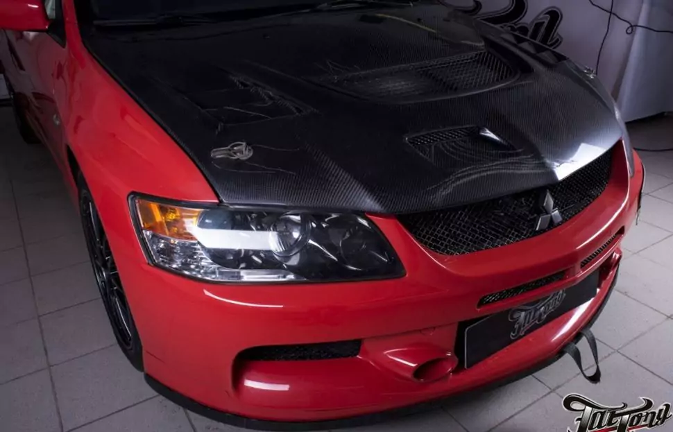 Mitsubishi Evolution IX. Полный пошив салона.