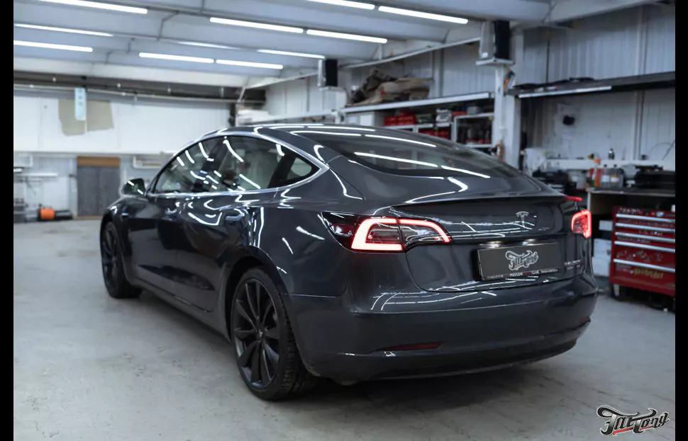 Tesla Model 3. Доводчики и шумоизоляция дверей!