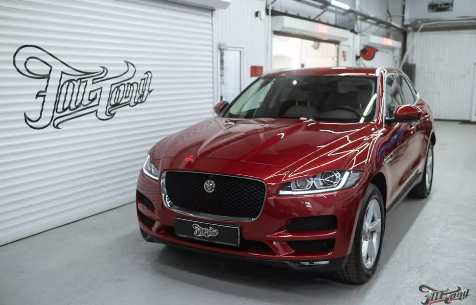 Jaguar F-Pace. Антигравийная защита полиуретаном