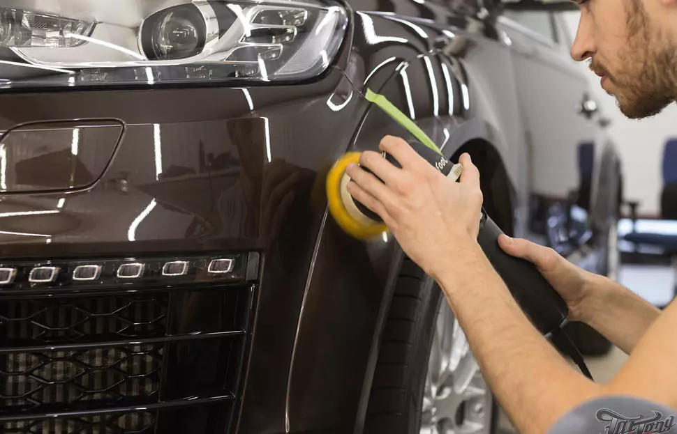 Audi Q7. Детейлинг полировка и пошив руля в кожу!