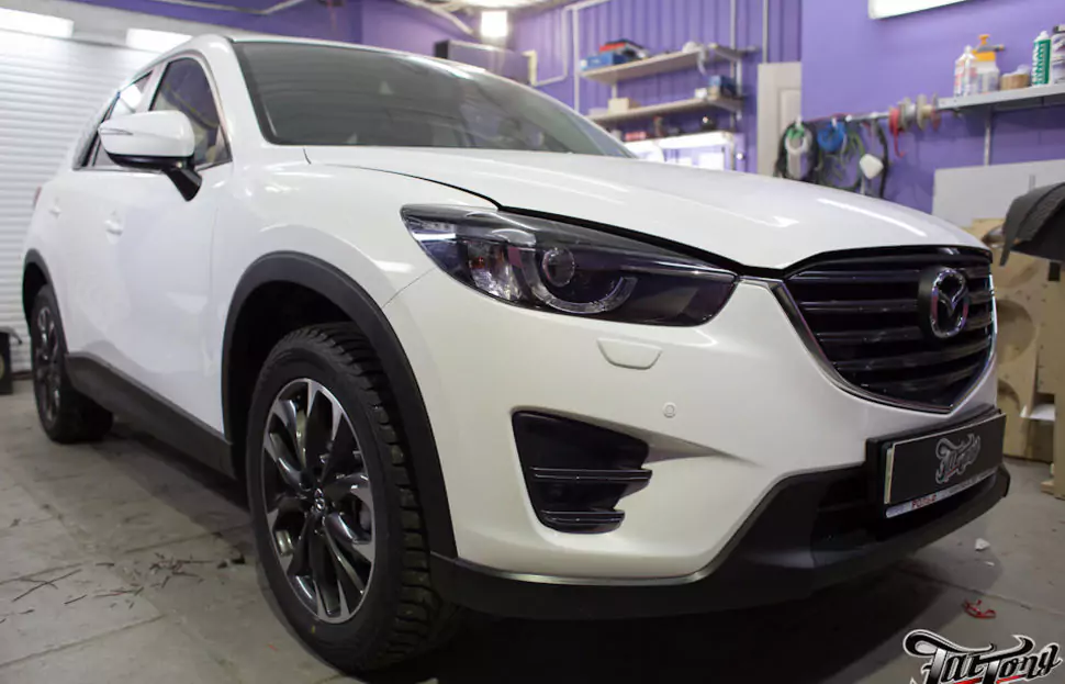 Mazda CX5. Светодиодная подсветка салона.