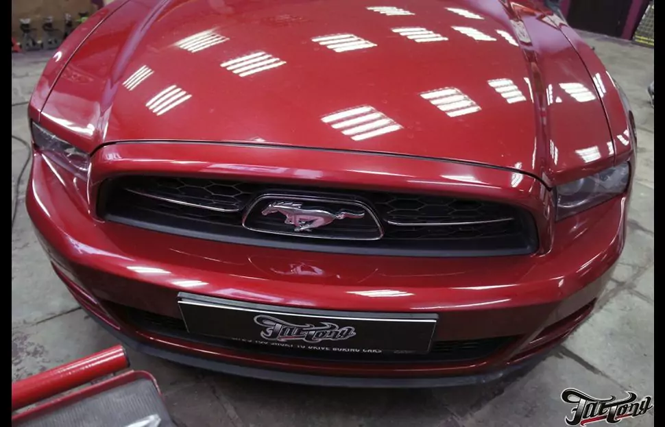 Ford Mustang. Установка задних парктроников.