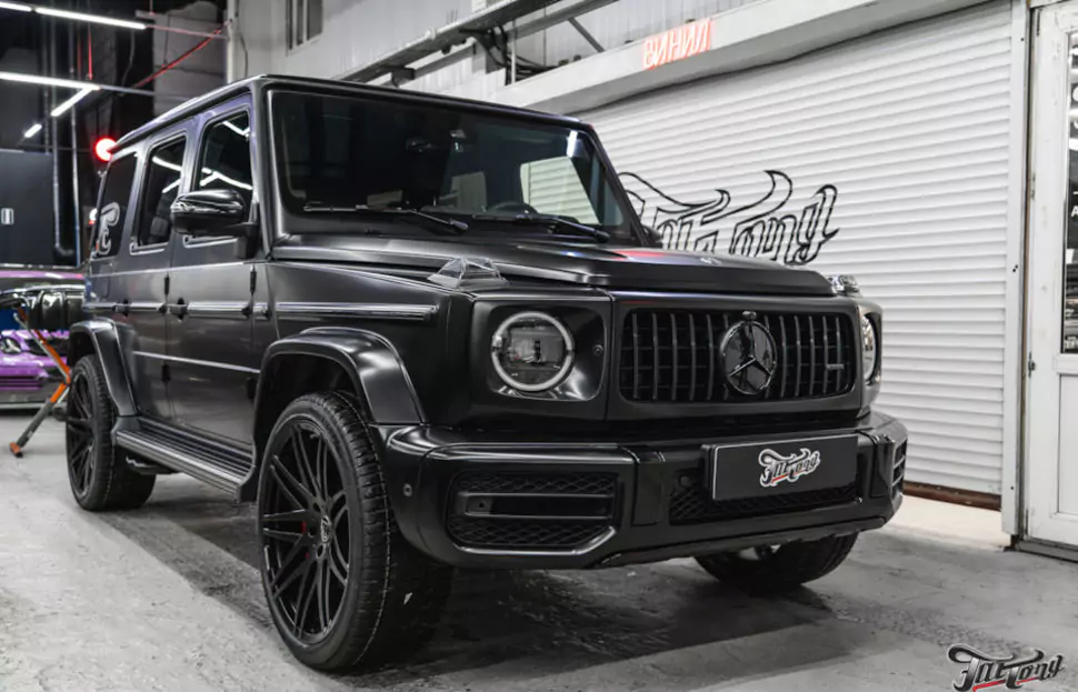 Mercedes G63. Антихром и 23 кованые диски.