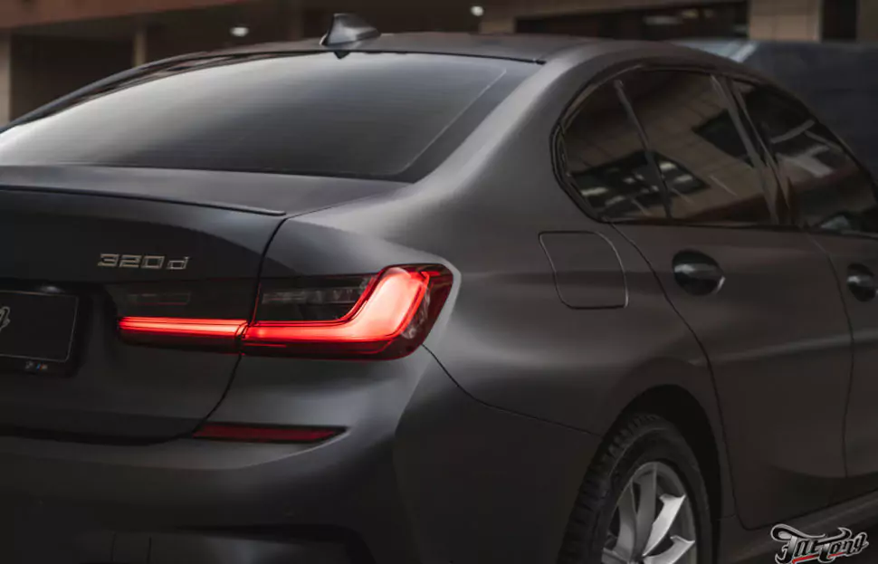 BMW 320d (G20). Оклейка кузова в матовый полиуретан.