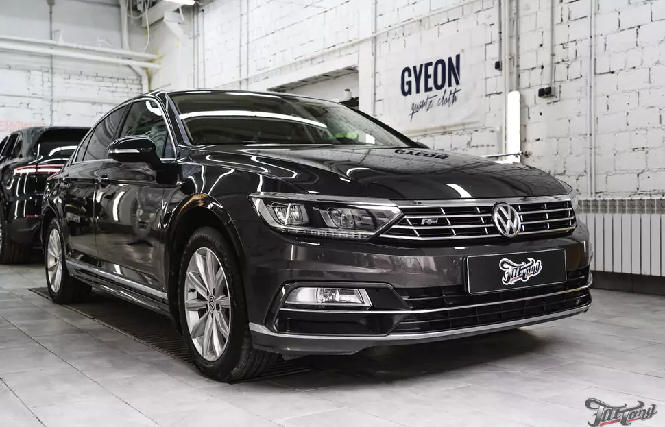 Volkswagen Passat. Химчистка салона и подкапотного пространства