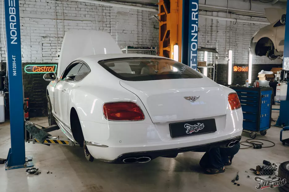 Техническое обслуживание Bentley Continental GT