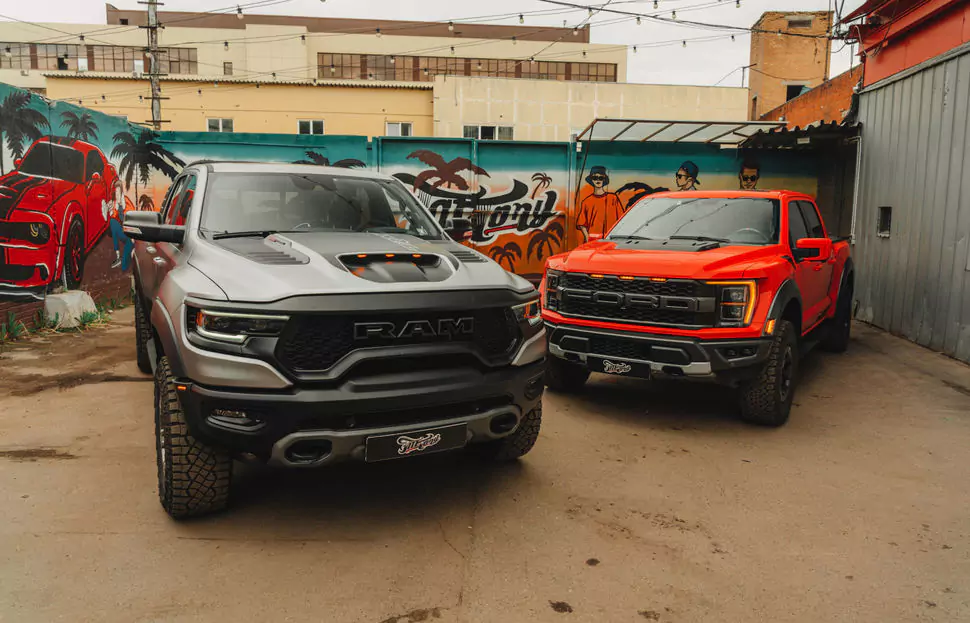 RAM TRX vs FORD F-150 RAPTOR. Кто кого?