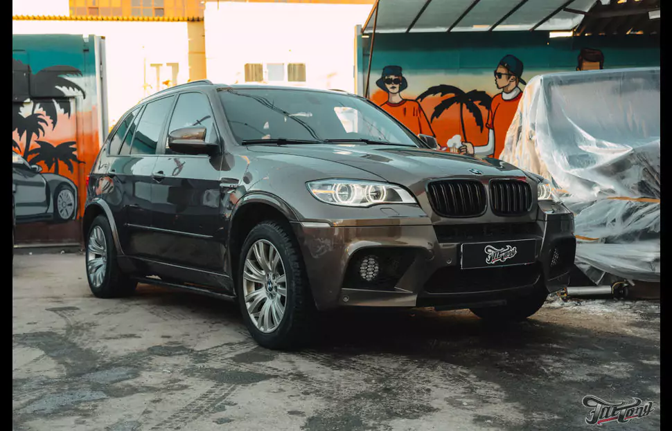 BMW X5. Техническое обслуживание+детейлинг (чистка руля)