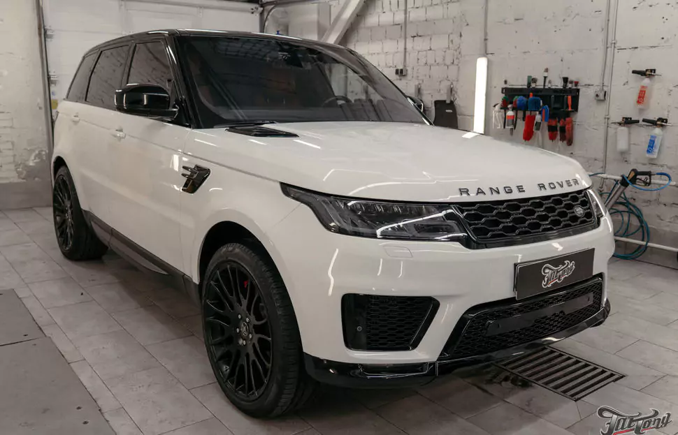 Land Rover Range Rover Sport. Ремонт кожи в салоне. Химчистка+керамика
