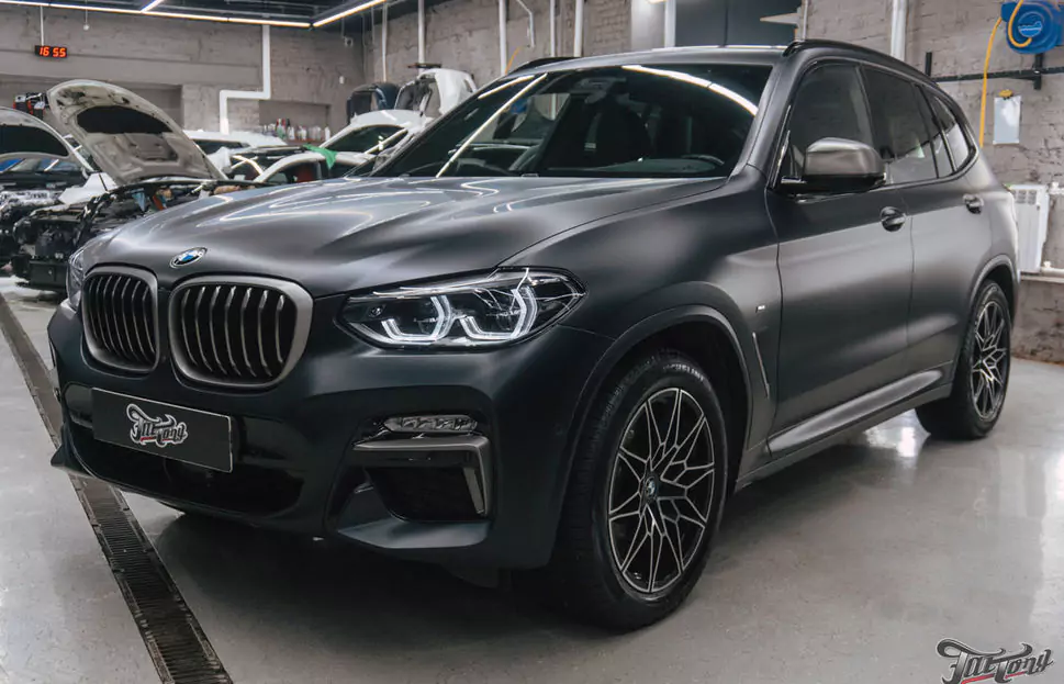 Ремонт и оклейка матовым полиуретаном BMW X3M