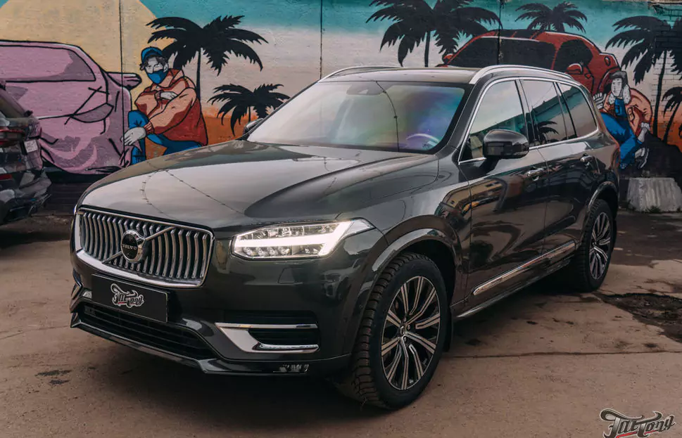 Комплексная шумоизоляция и оклейка передней полусферы для Volvo XC90