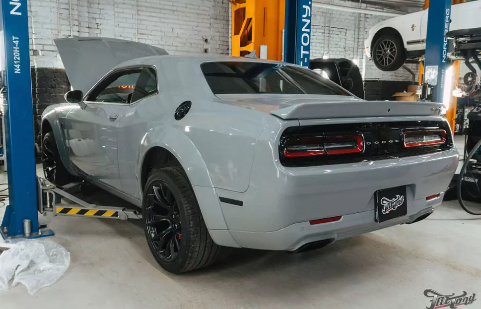 Техническое обслуживание Dodge Challenger