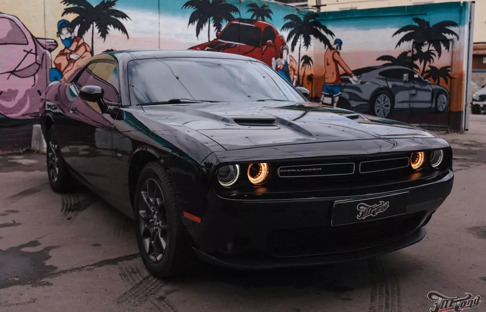 Новая выхлопная система с двумя режимами громкости на Dodge Challenger 3.6. Потратили на кнопку переключения режимов 5 дней!