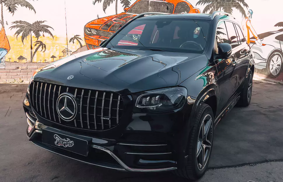 Что мы сделали с Mercedes GLS 400d? Часть 1: комплексная шумоизоляция и перетяжка руля