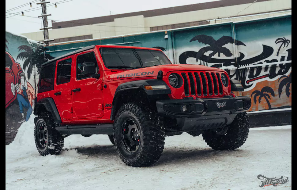 Установили цветные ремни безопасности на Jeep Wrangler Rubicon