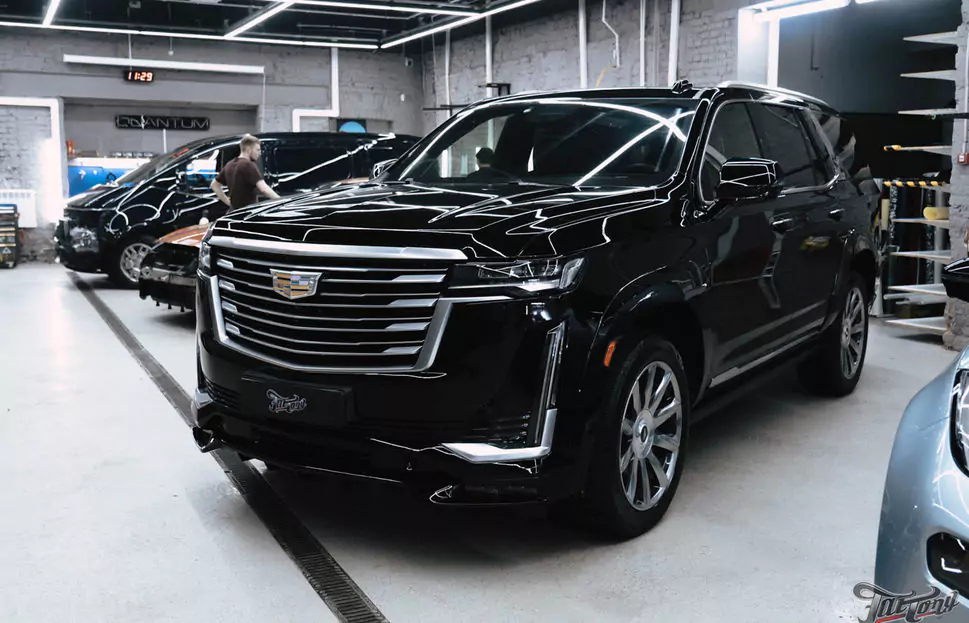 Кузовной ремонт Cadillac Escalade после ДТП