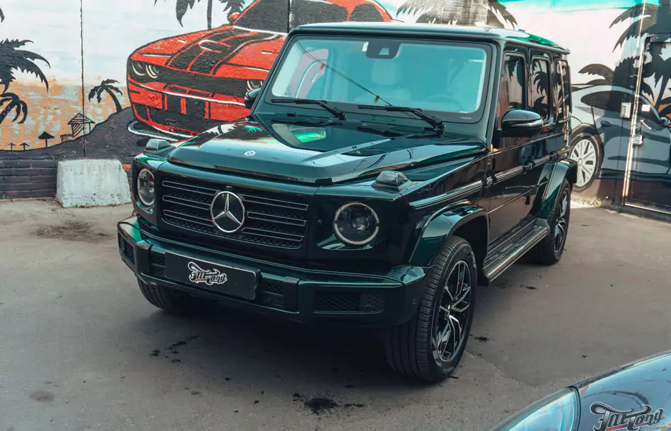 Химчистка светлого салона на Mercedes G-class