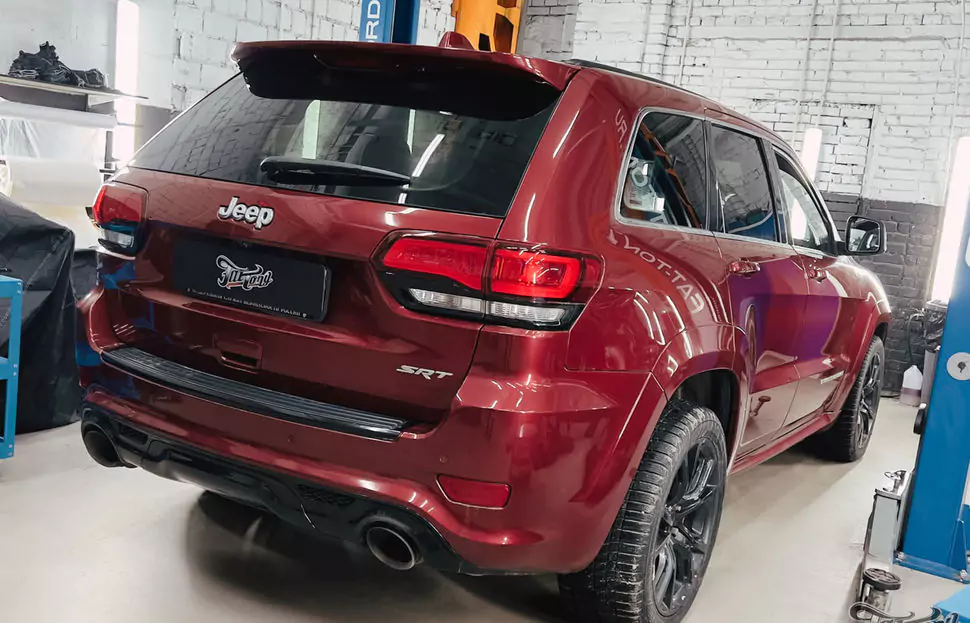 Техническое обслуживание Jeep Grand Cherokee WK2 SRT