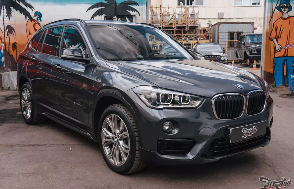 Химчистка салона и мойка подкапотного пространства BMW X1