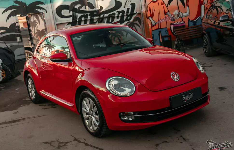 Кузовной ремонт Volkswagen Beetle. Как происходит подбор красного цвета?