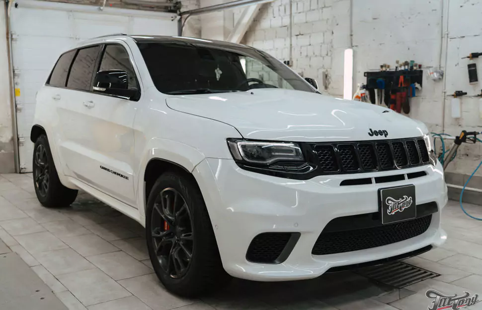 Полировка кузова Jeep Grand Cherokee SRT