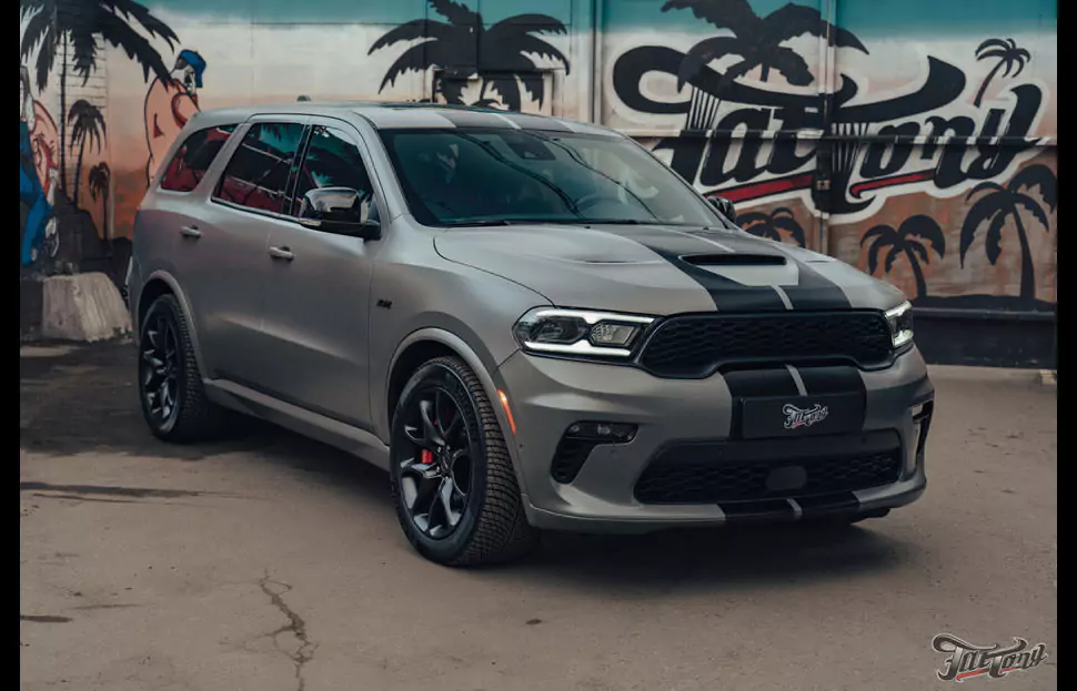 Установили дополнительный радиатор на Dodge Durango SRT