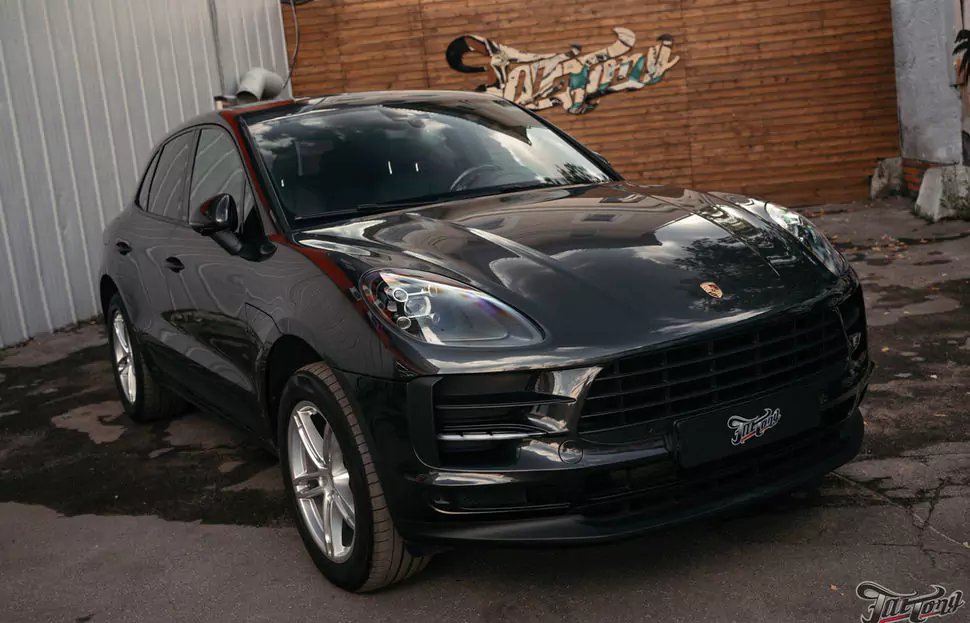 Ремонт и окрас двери для Porsche Macan