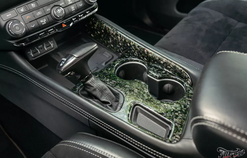 Новый карбон на цветной подложке для Dodge Durango!