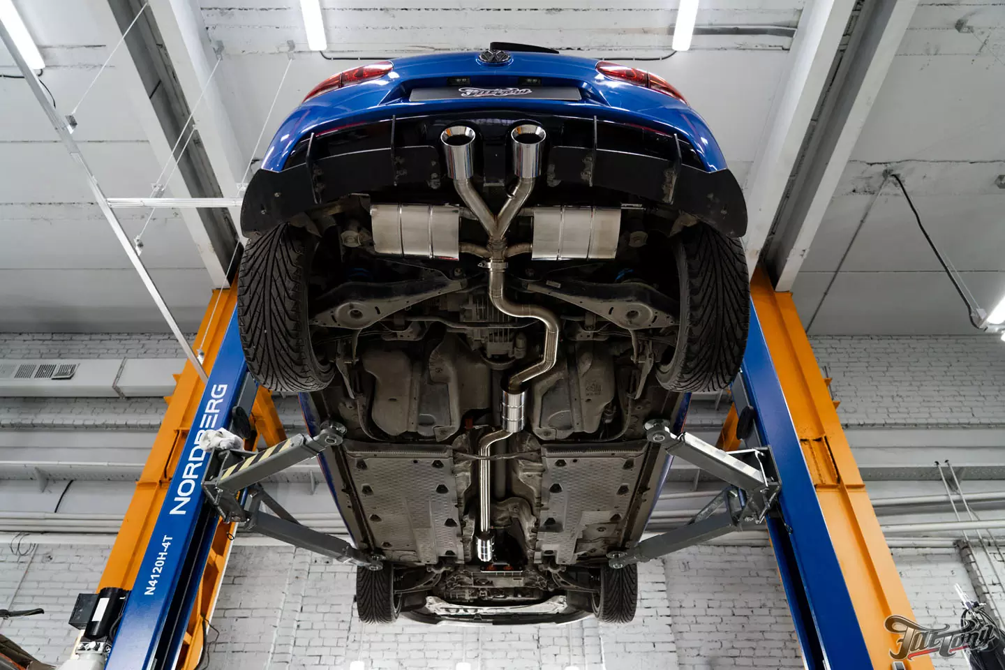 Изготовление выхлопных систем VW Golf R 