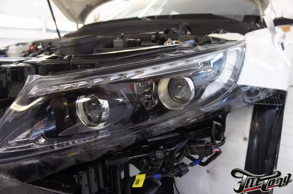 Kia Optima. Защита кузова полиуретаном Suntek PPF.