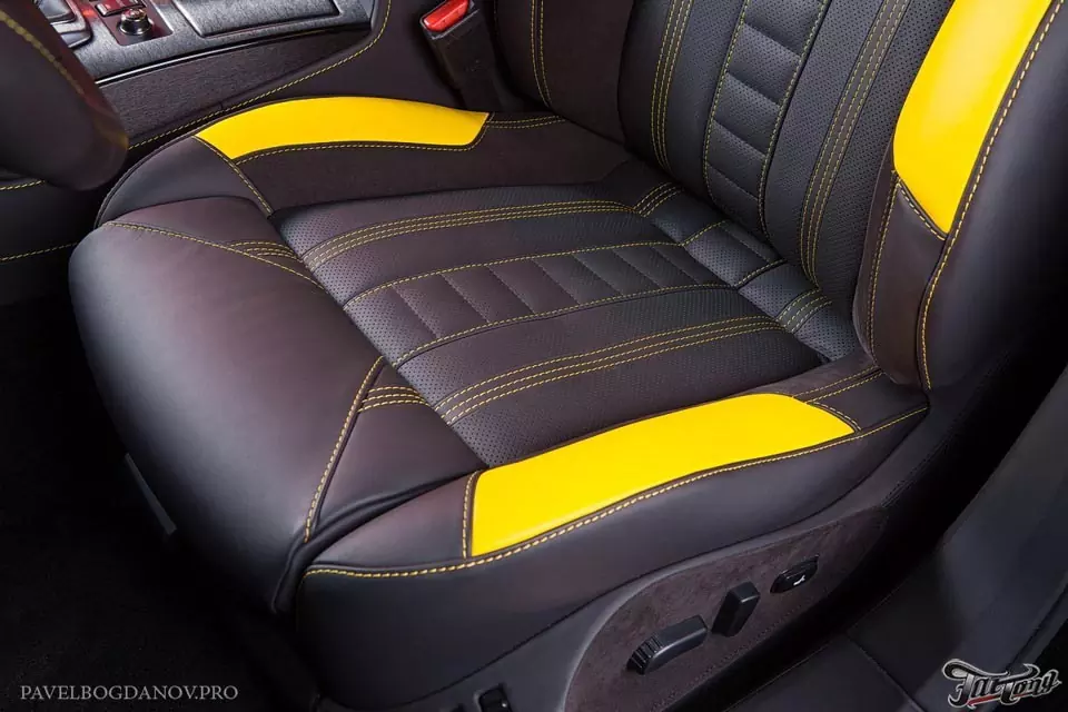 Infiniti FX. Пошив передних сидений, заднего дивана и подлокотников. Установка желтых ремней безопасности.