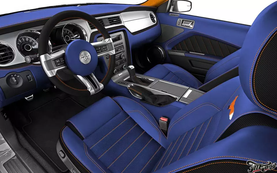 Ford Mustang. Дизайн-проект перешива салона и процесс пошива.