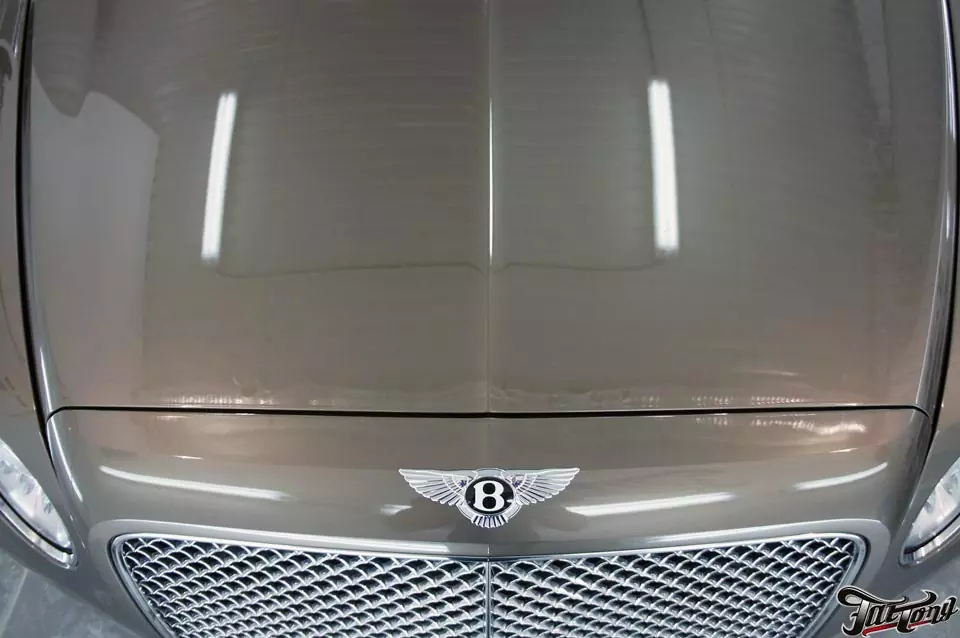 Bentley Flying Spur W12. Профессиональная полировка кузова.