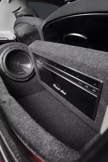 Аудиосистема в Peugeot 107 Sport.
