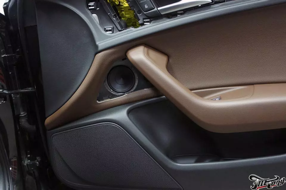 Audi A6. Замена акустической системы. Шумоизоляция дверей.
