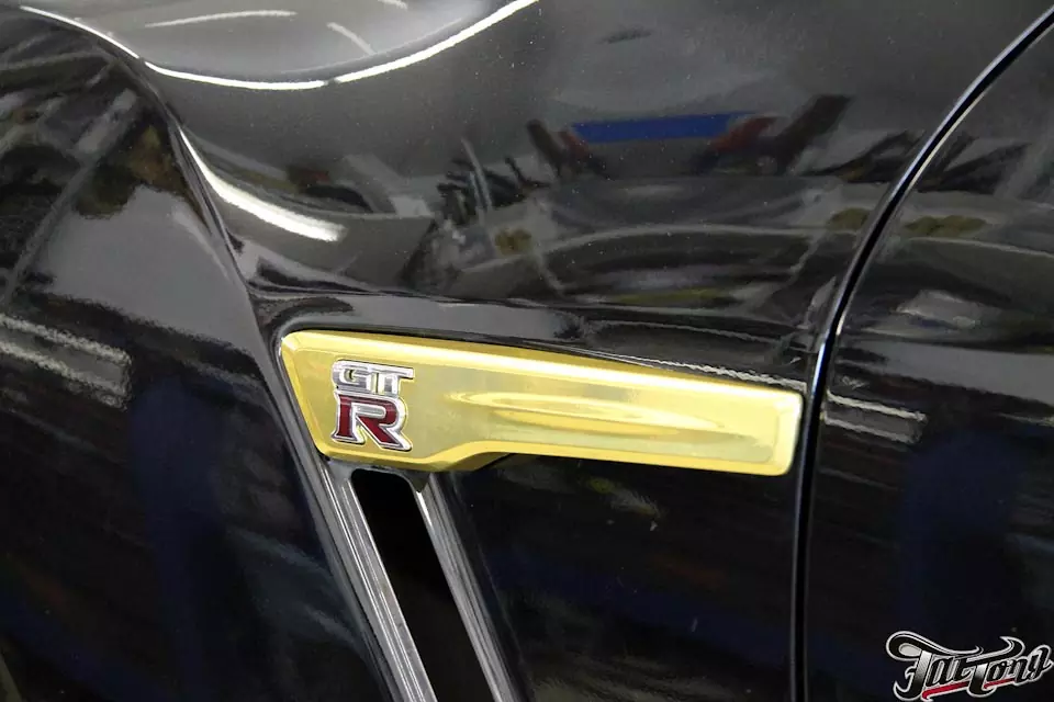 Nissan GTR. Защита бампера полиуретаном Suntek и хромирование деталей плёнкой.