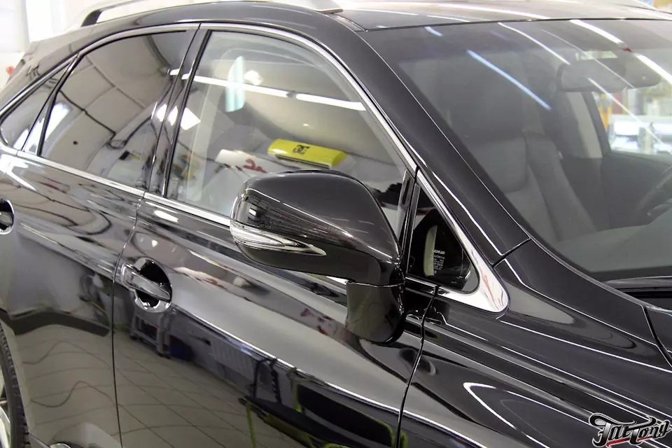 Lexus RX. Антигравийная защита кузова полиуретаном Suntek PPF.