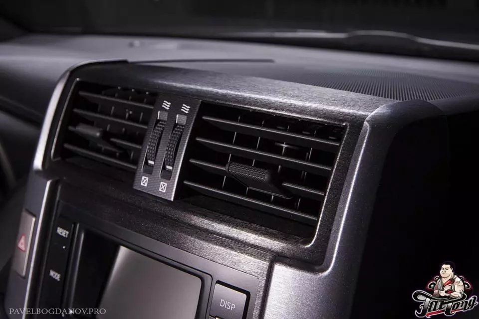 Пошив салона Toyota LandCruiser Prado