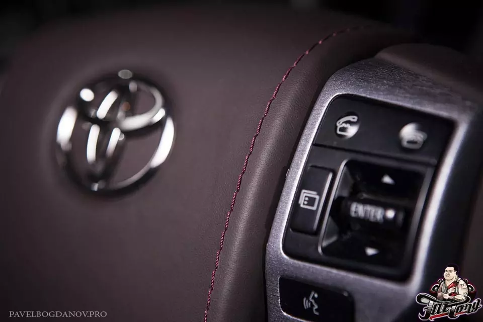 Пошив салона Toyota LandCruiser Prado