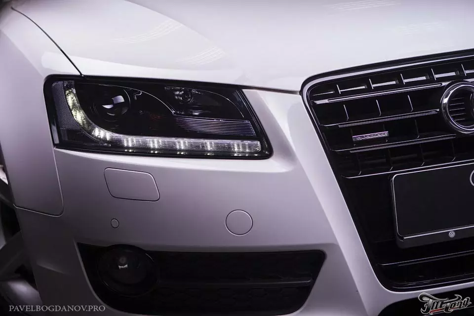 Audi A5. Окрас масок фар и антихром оконных молдингов.
